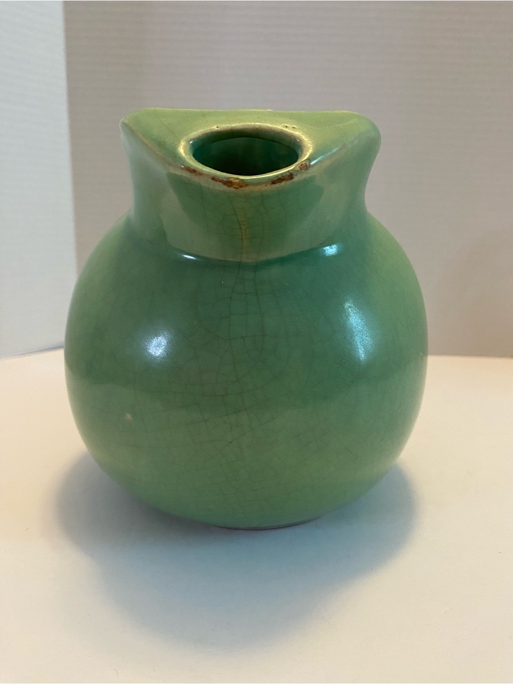Vintage Jadeite Green Ball Jug w/ Ice Lip Water Pitcher – Marked “USA” – MCM - Picture 6 of 15